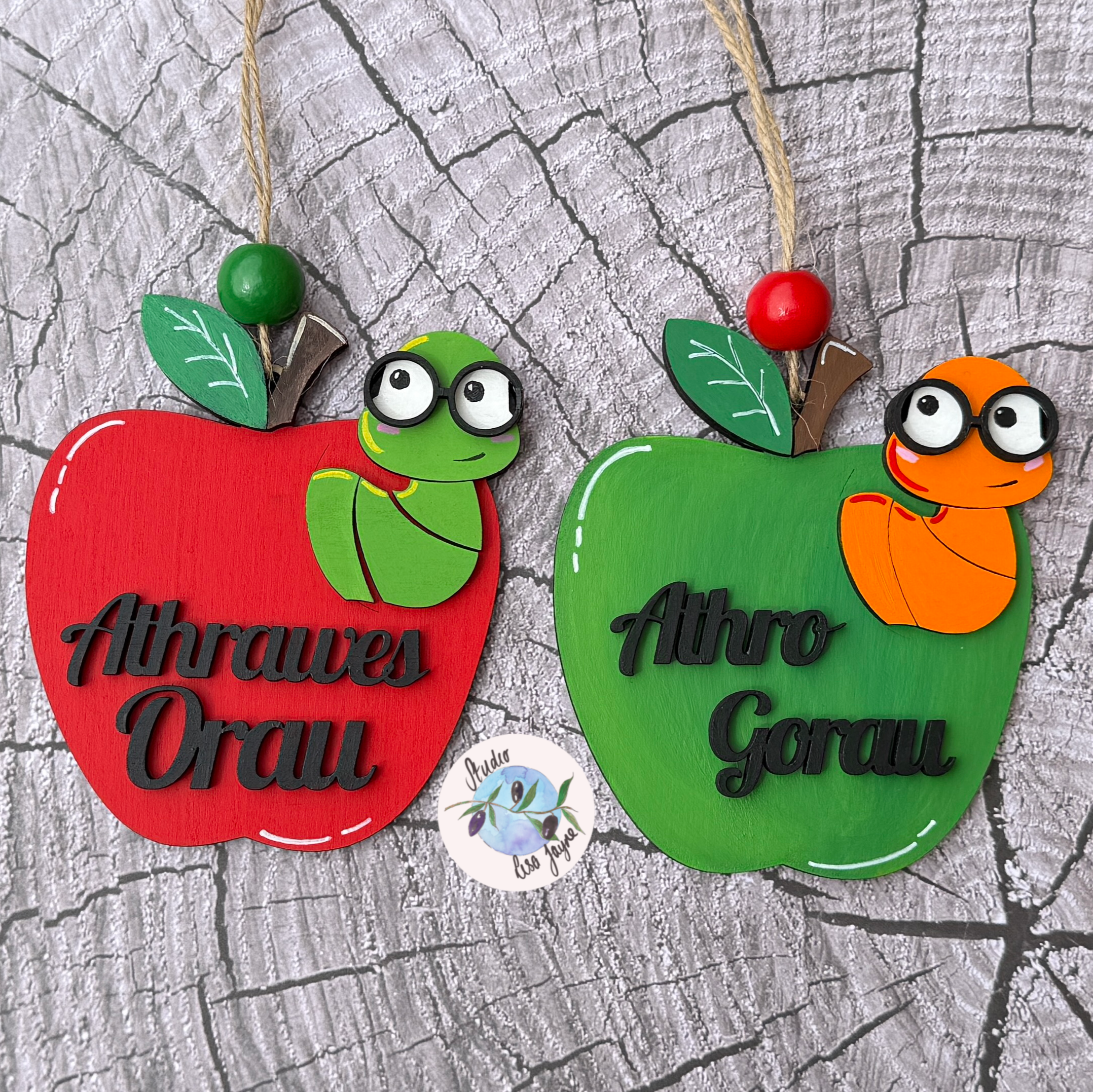 Welsh Best Teacher Athro Gorau Athrawes Orau Diolch Apple End of Term Handmade Hanging Gift