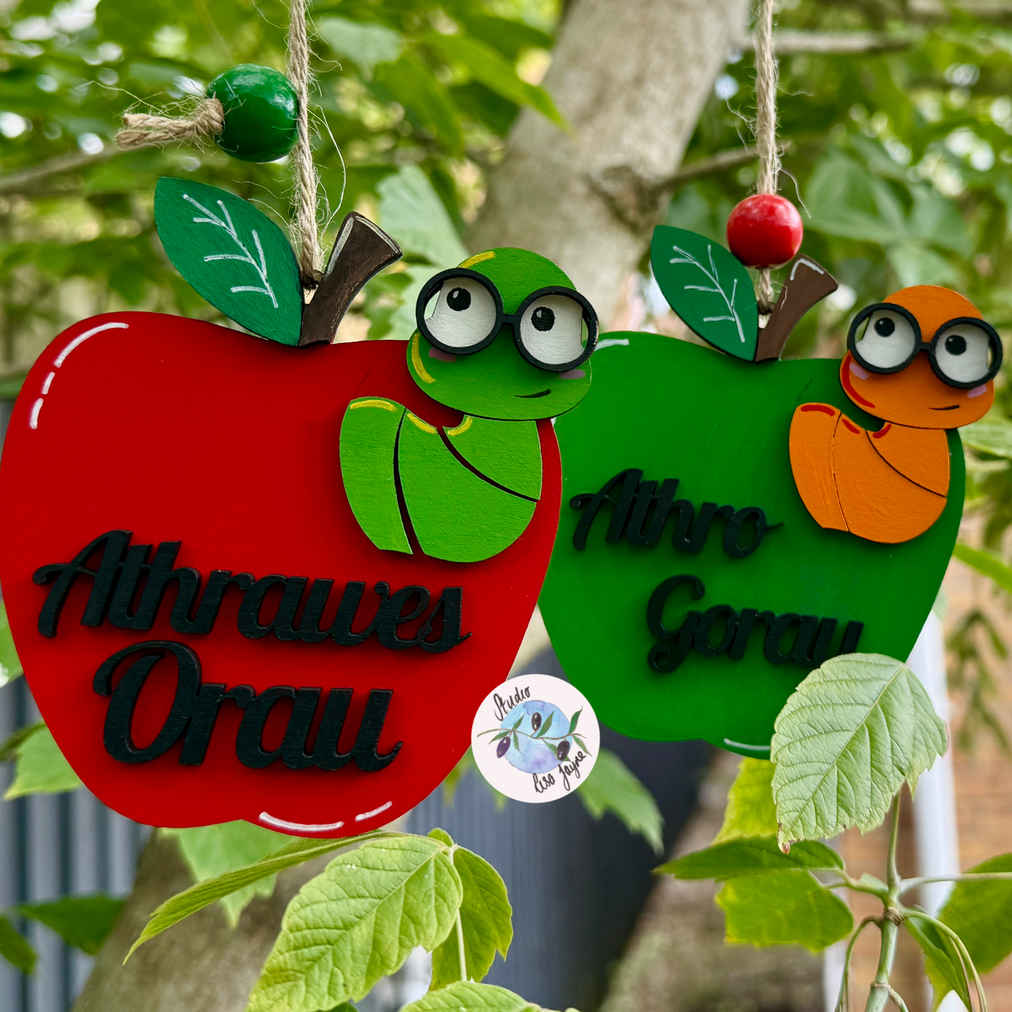 Welsh Best Teacher Athro Gorau Athrawes Orau Diolch Apple End of Term Handmade Hanging Gift Hand painted hanging from tree