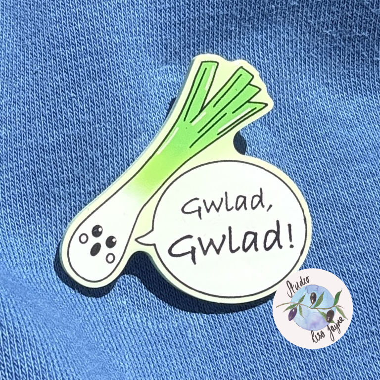 Welsh Pin leek singing Welsh National Anthem Gwlad Cymraeg Cymru St David's Day