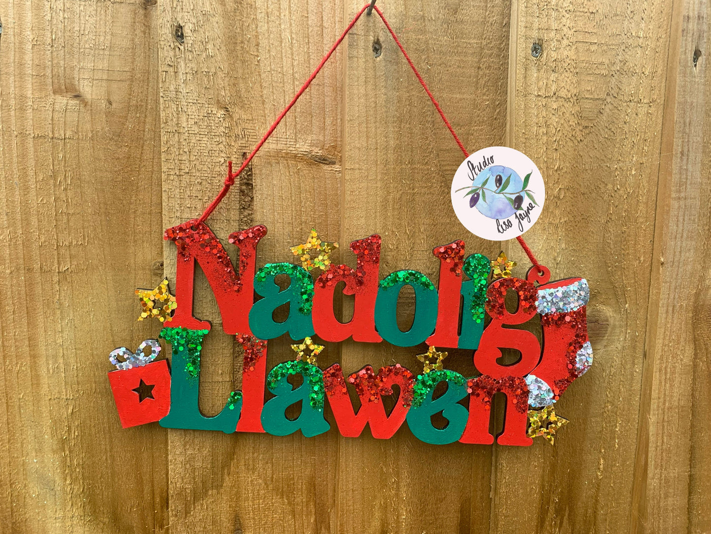 Naolig Llawen Green and Red Welsh Christmas Sign - Wood background