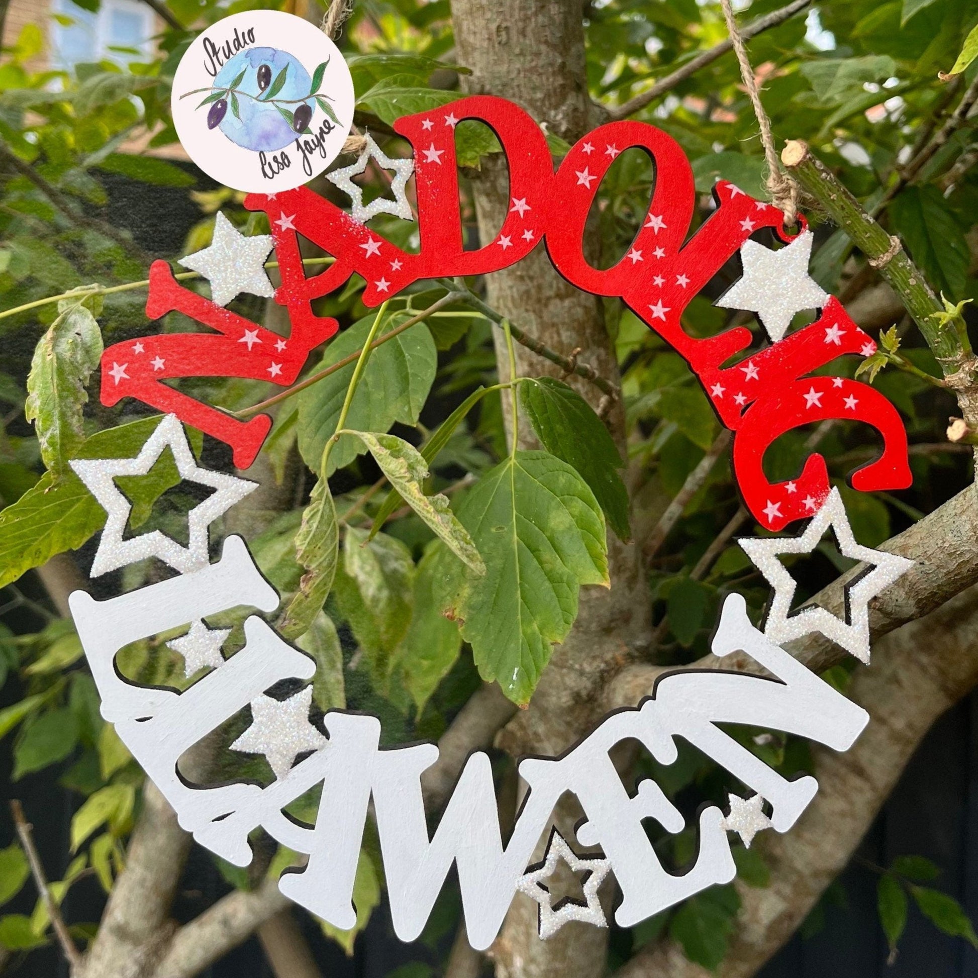 Nagolig Llawen Welsh Wreath Hand painted sign in Red and White - tree