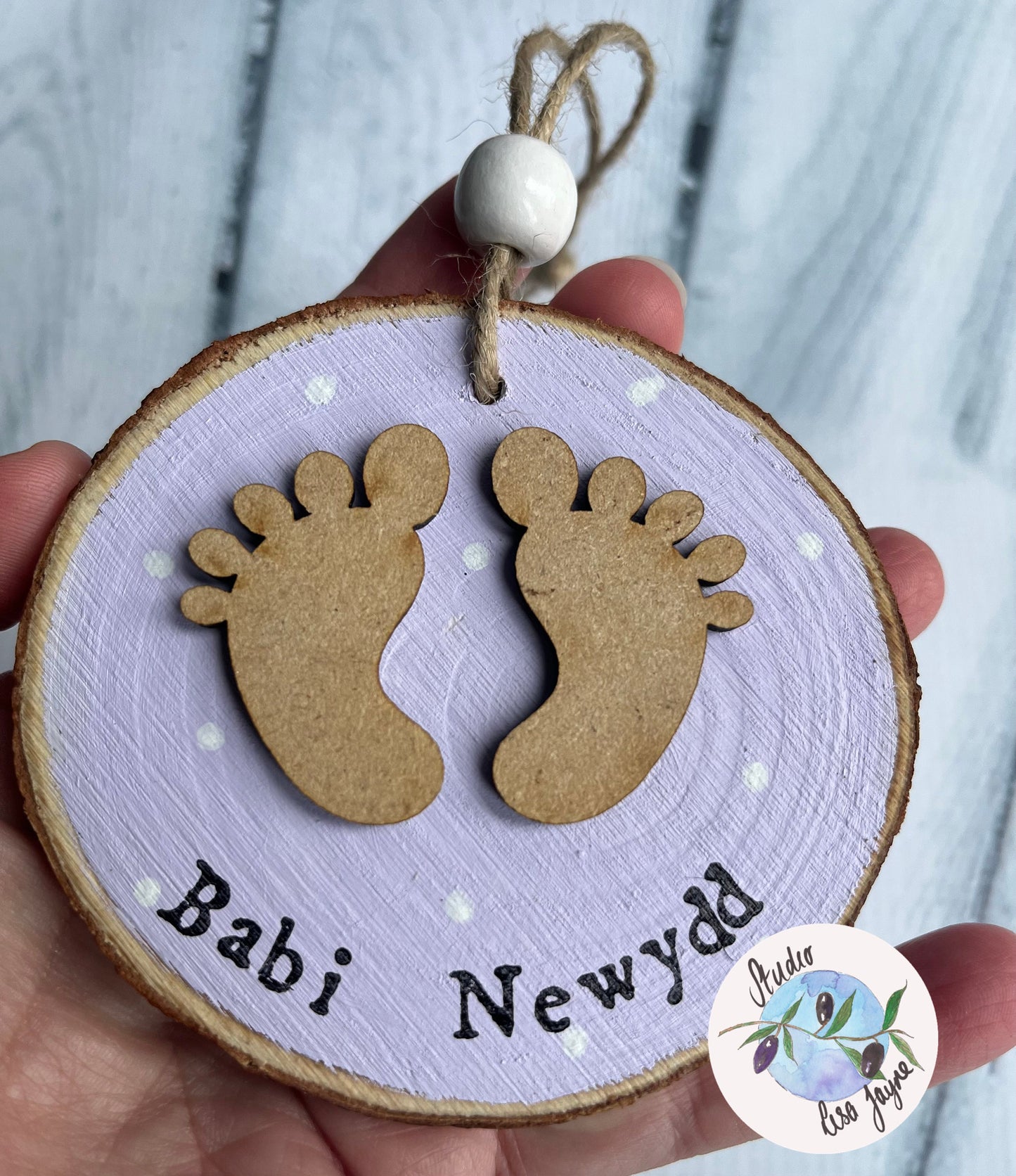 Babi Newydd Welsh New Baby Log Slice Decor