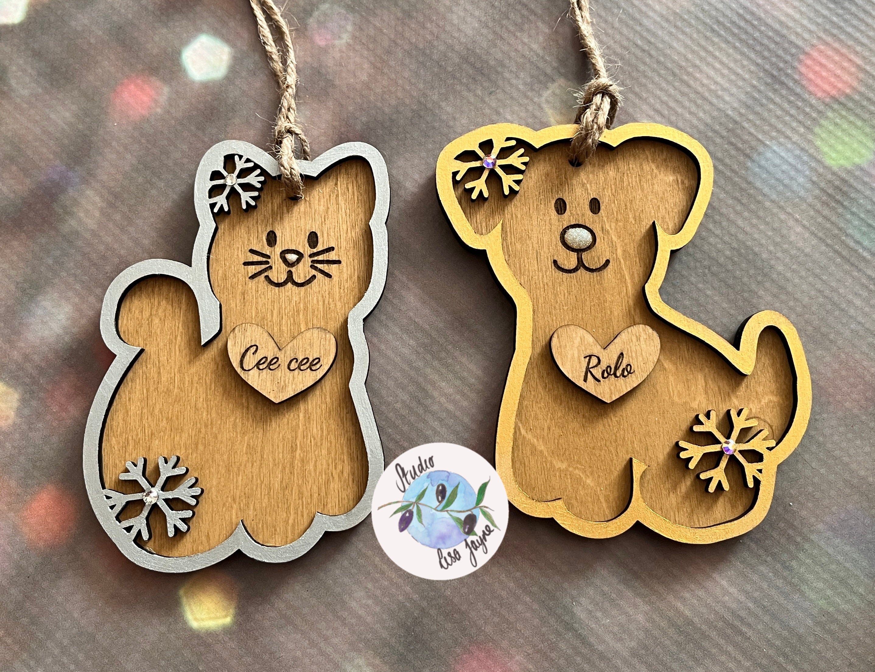 Personalised Cat or Dog Pet Christmas Decoration - gold dog silver cat zoom out