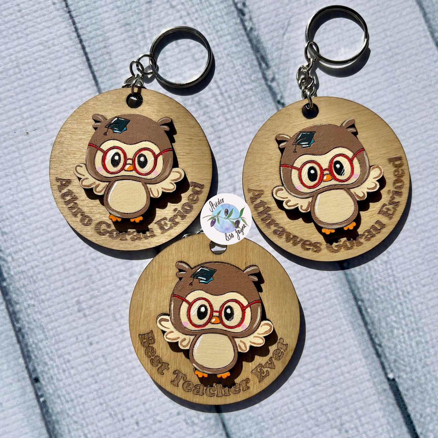 Welsh Best Teacher Ever|Athro Gorau Erioed|Athrawes Gorau Erioed Handpainted Wooden Keyring - Wise Owl