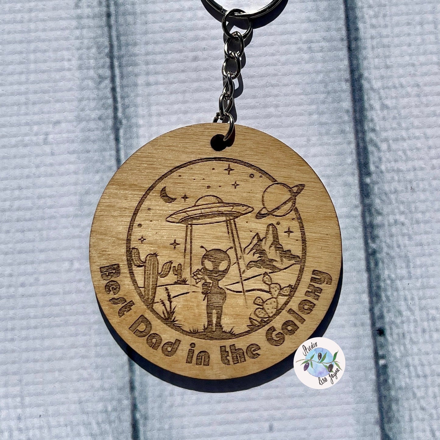 Best Dad in the Galaxy Wooden Alien Keyring